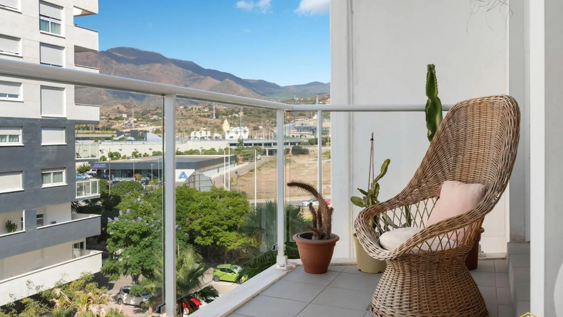 Luxury New Boho Apartment - Estepona